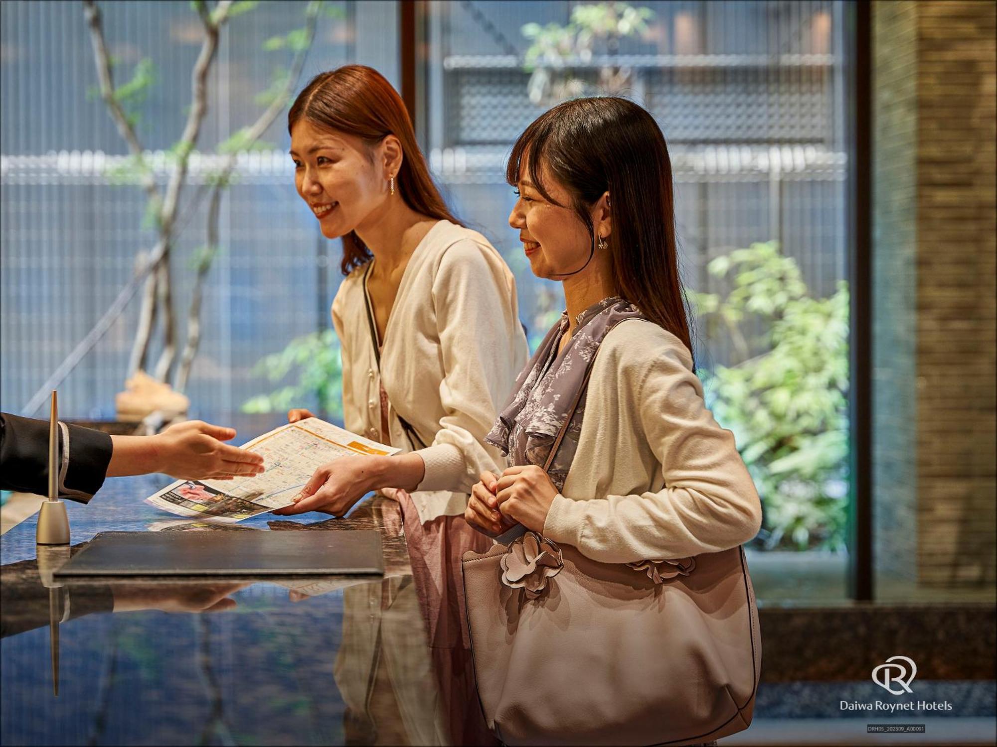 Daiwa Roynet Hotel Kyoto Shijo Karasuma Esterno foto